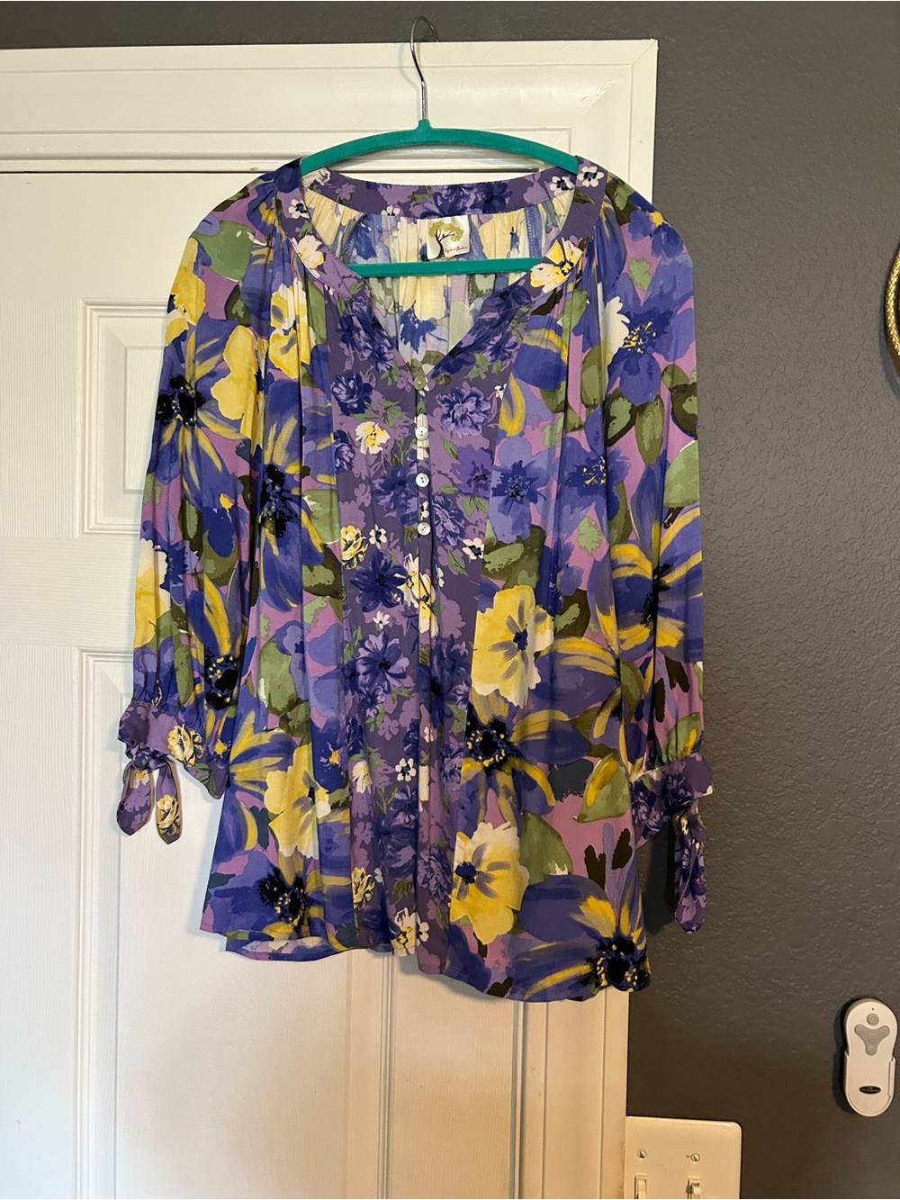 fig and flower Purple & Yellow Floral Button-Front Blouse
